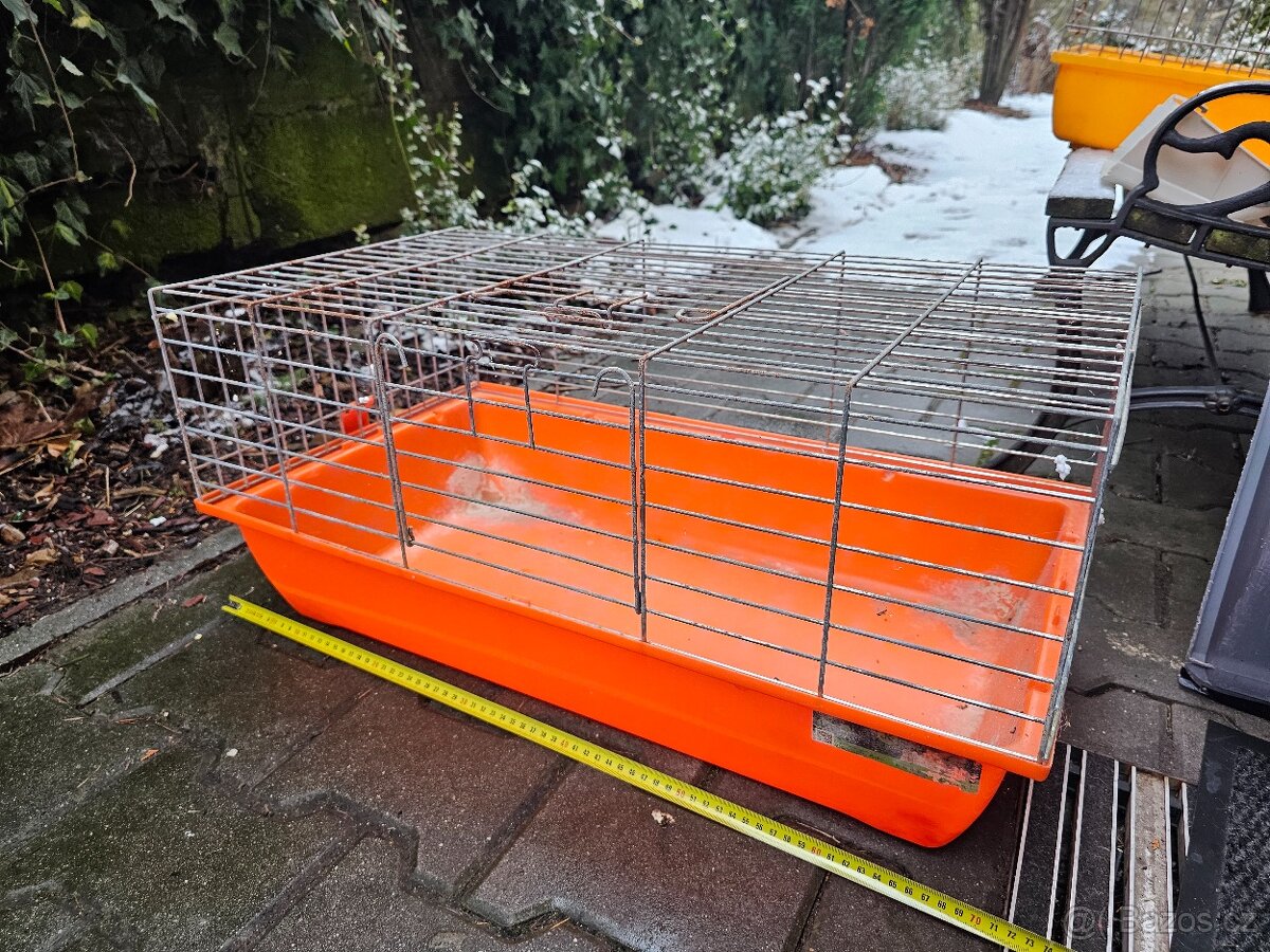 Větší klec pro králíka