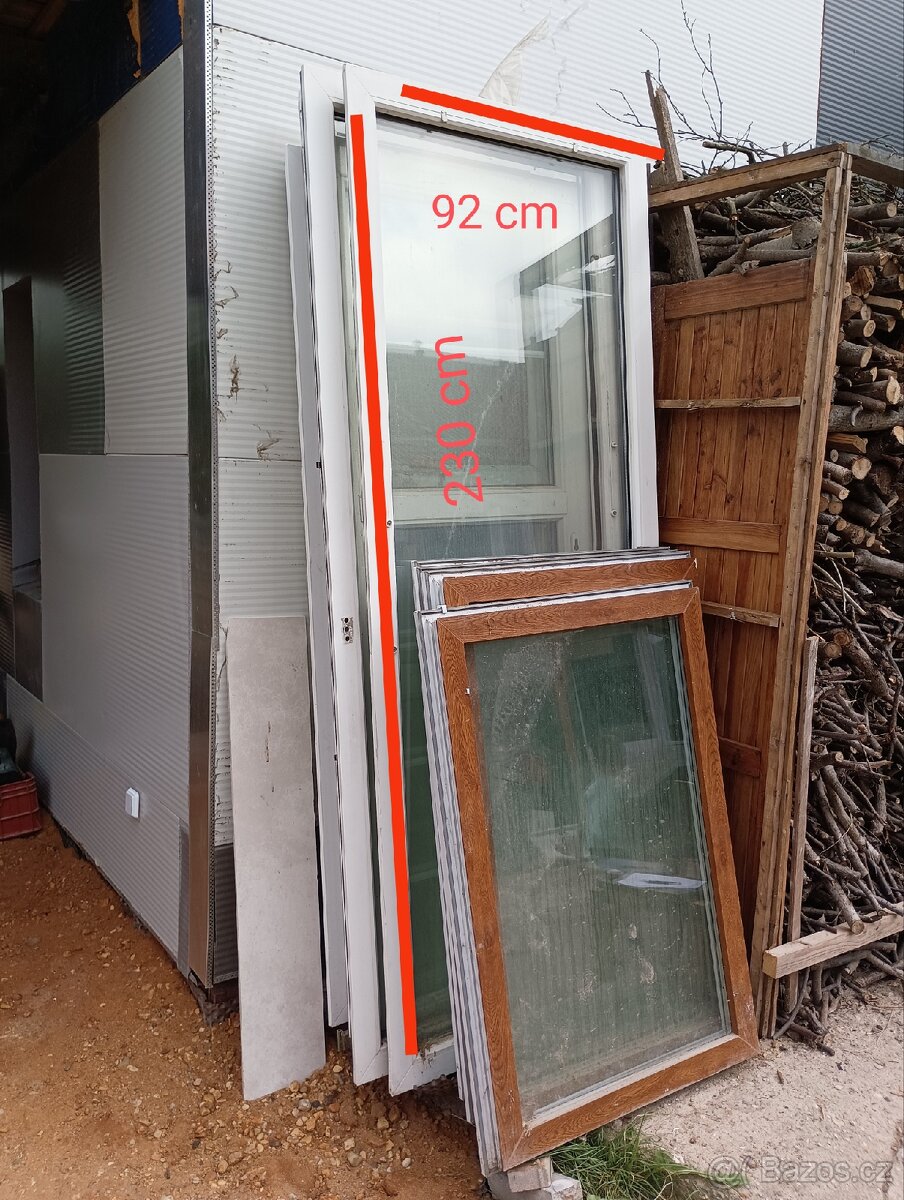 Plastová balkónové dveře bez rám