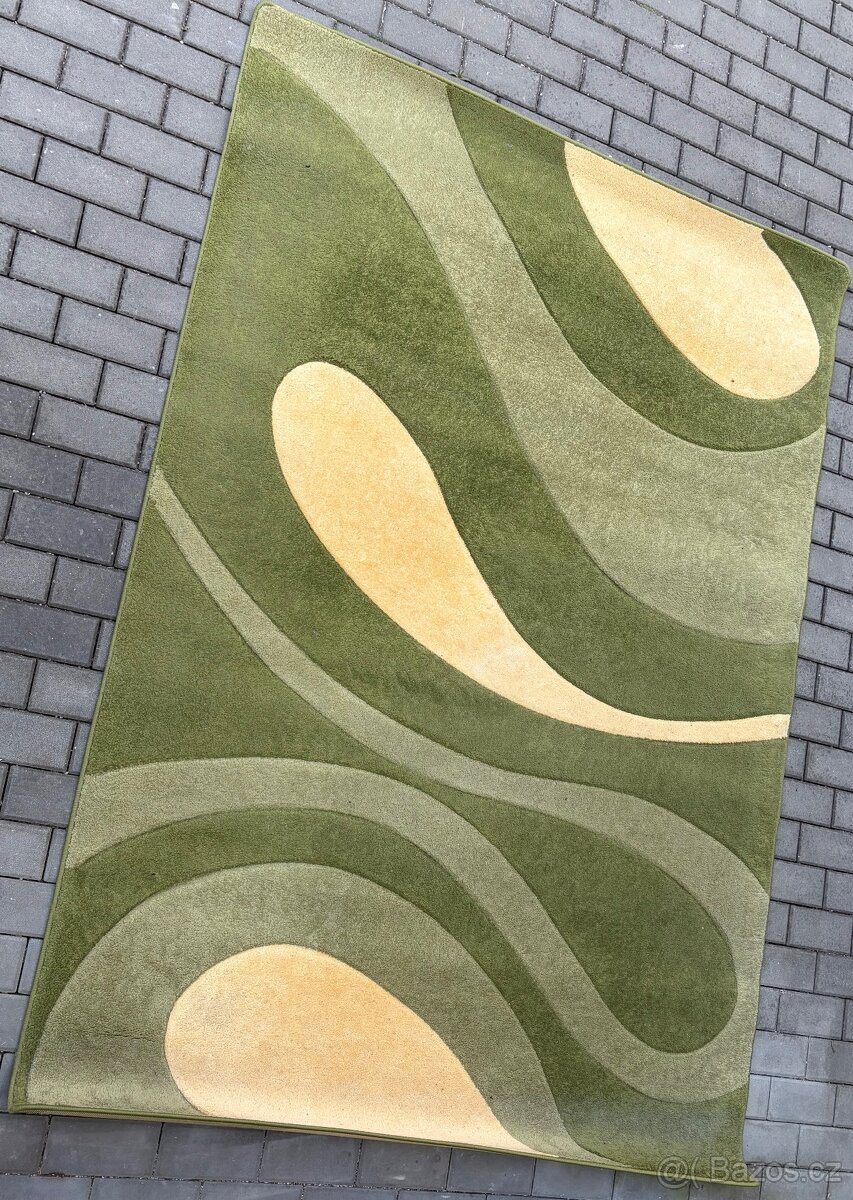 Koberec 160x230