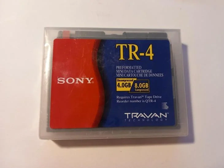Historické přislušenství PC- datová páska SONY TR-4 (4/8GB)