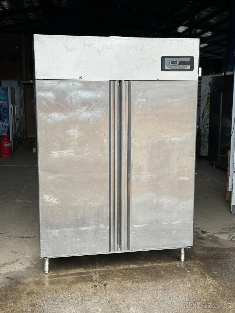 Nerezová lednice dvoudveřová 140x82x205cm
