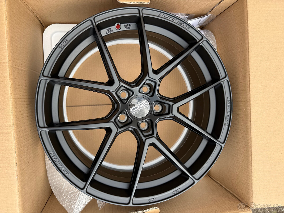 NOVÁ 19" sada ALU disků 5x112 OZ racing Estrema Audi RS3