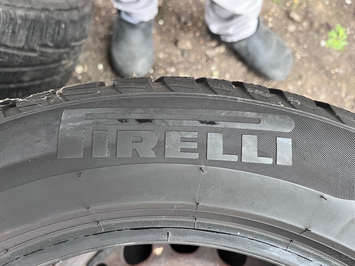 Zimní pneumatika Pirelli Sottozero 225/55 R17 97H M+S