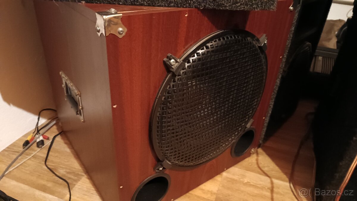 Subwoofer,basák,subáč,subbas osazen Eminence kappa 15 lf