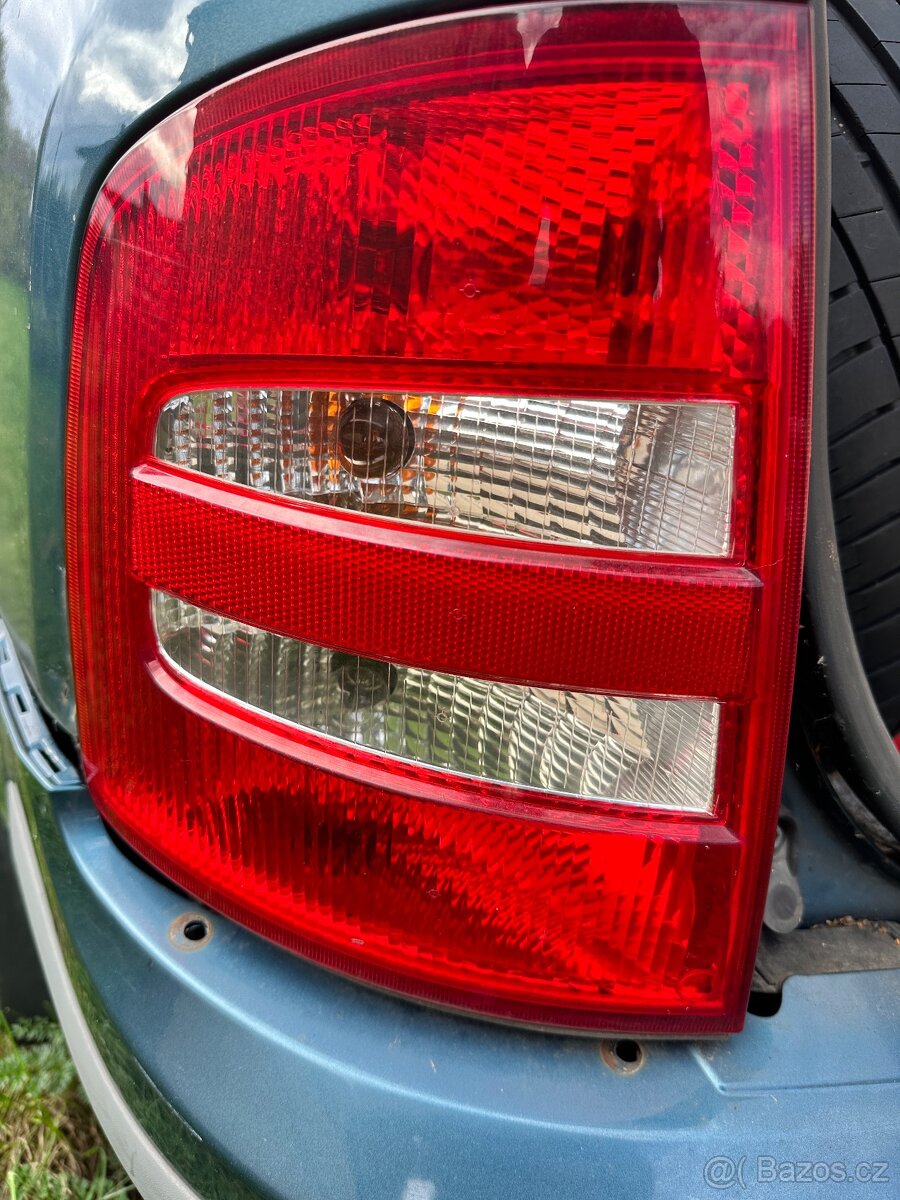 Zadní světlo levé Škoda Fabia Combi 2003 1.4i