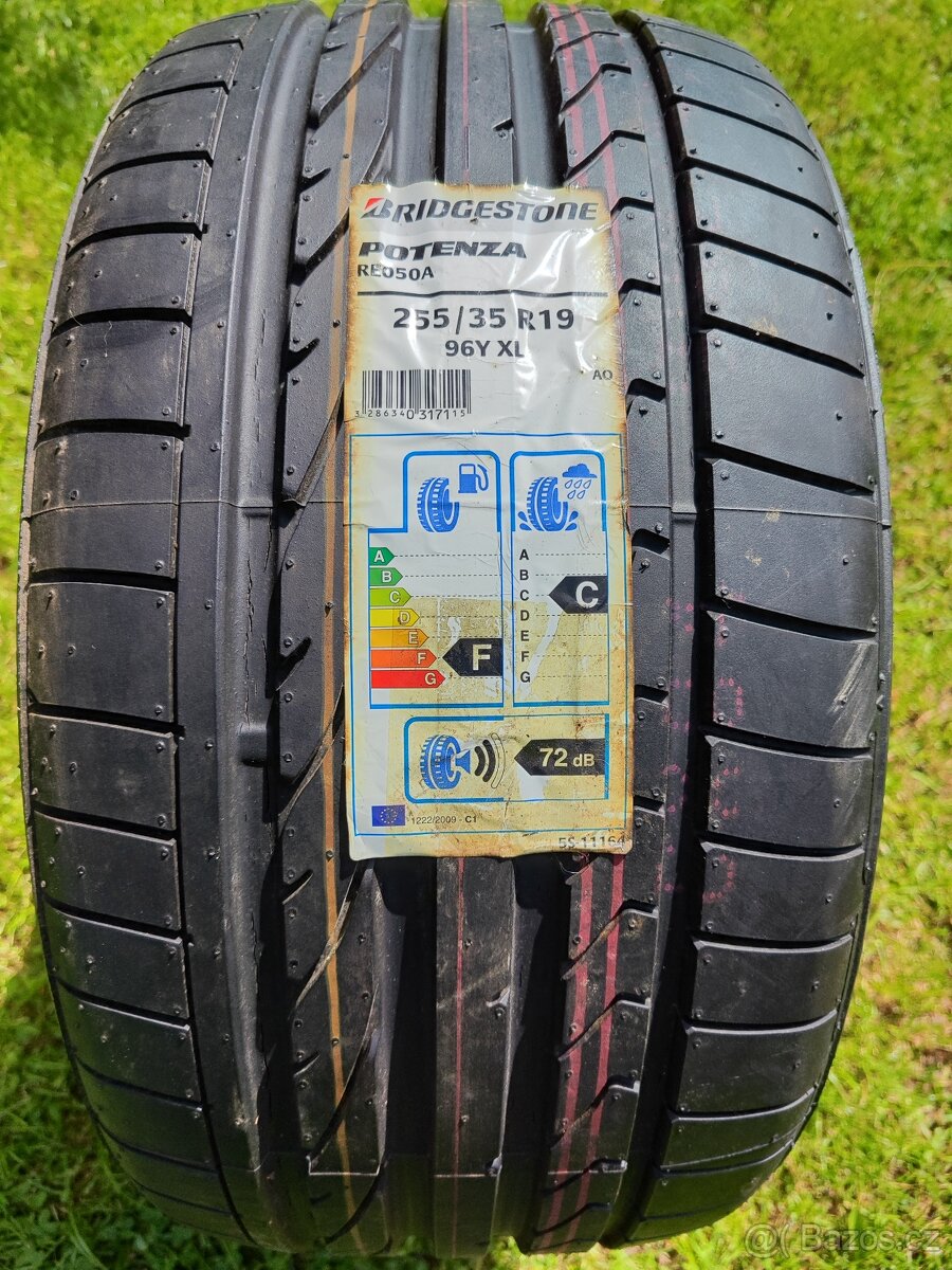 1 kus nové letní pneumatiky Bridgestone 255/35/19