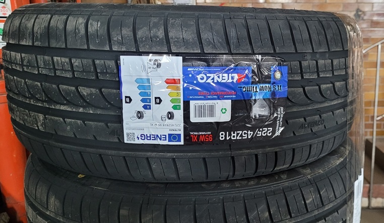 Prodám Altenzo Sports Comforter 225/45 R18 95W XL