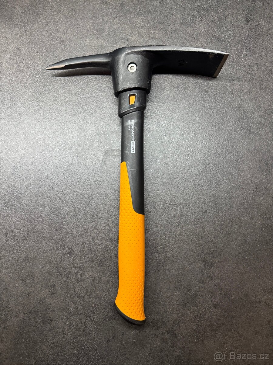 Fiskars zahradní krumpáč