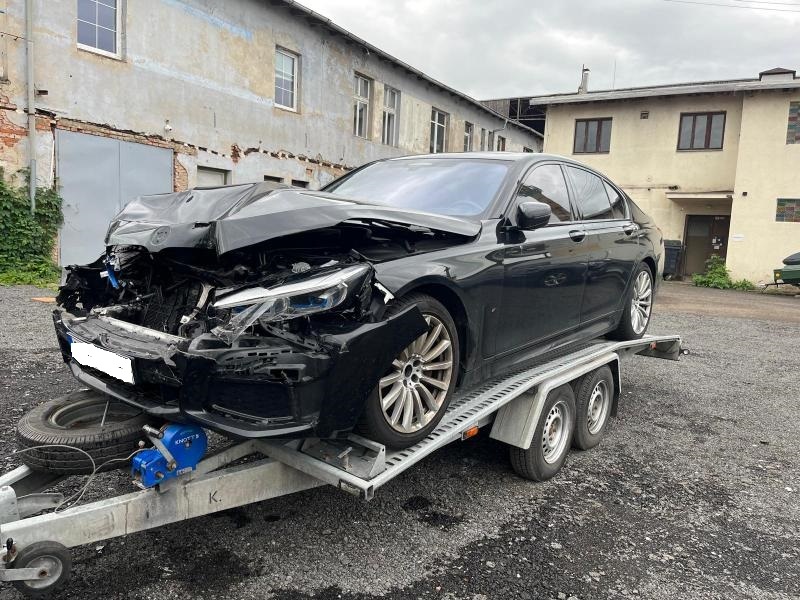 BMW G11 750d LCI xDrive, 294kw, r.v. 7/2019 Performance