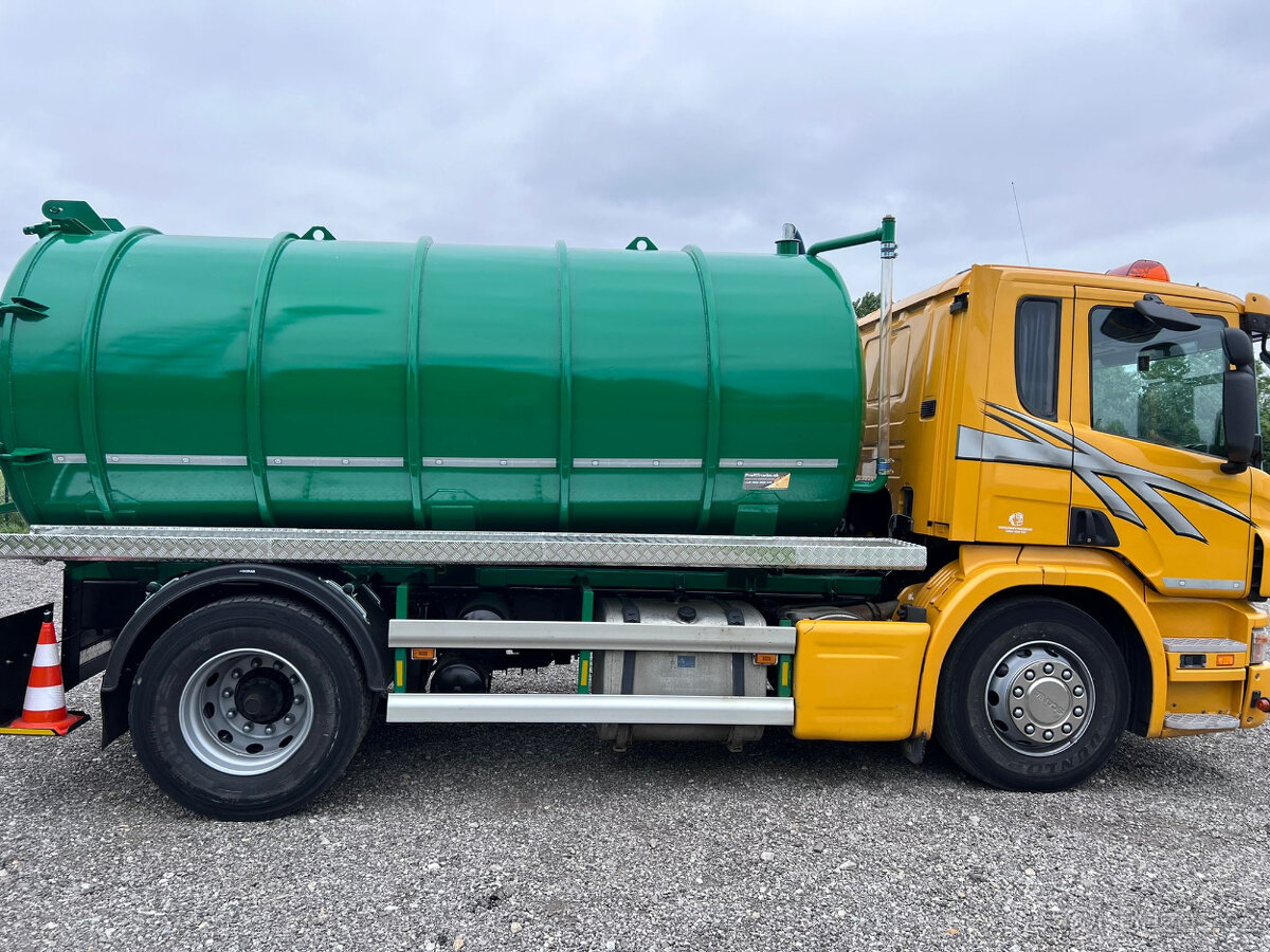FEKAL SCANIA AUTOMAT-CISTERNA 11500L+JUROP výveva