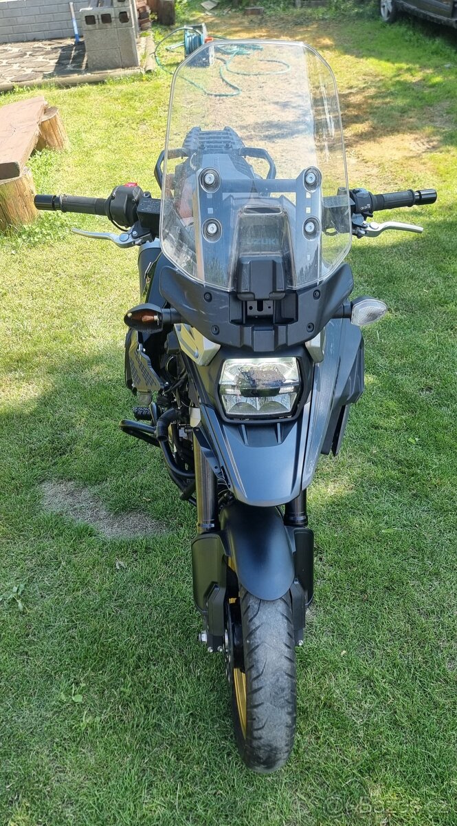 Suzuki V-Strom 1050 DL R. V. 2021 najeto 13232Km