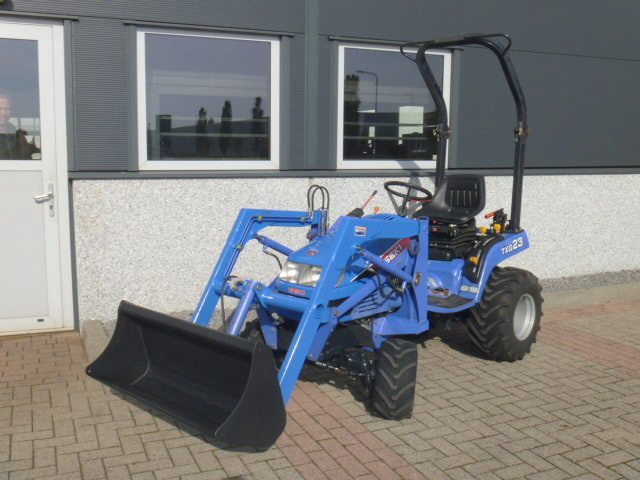 Traktor Iseki TXG23 4wd HST