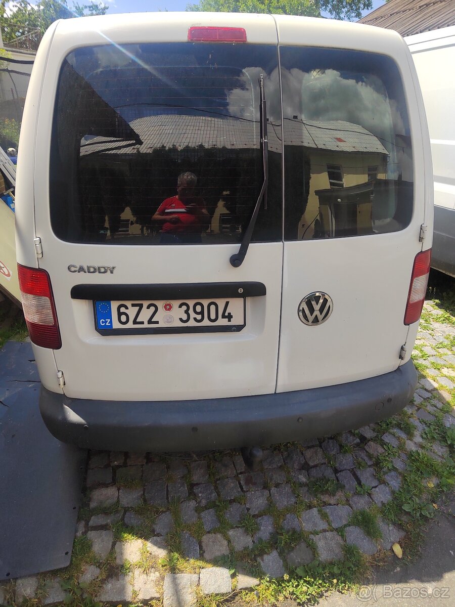 VW Caddy 1.9 nafta