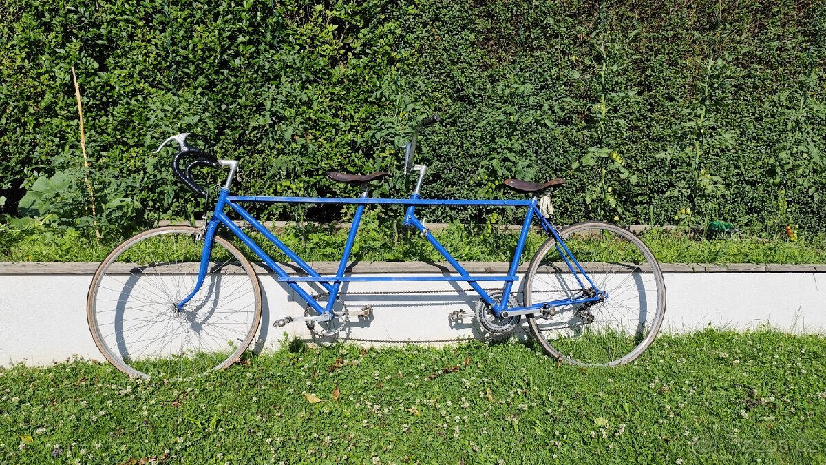 Dvojkolo Favorit