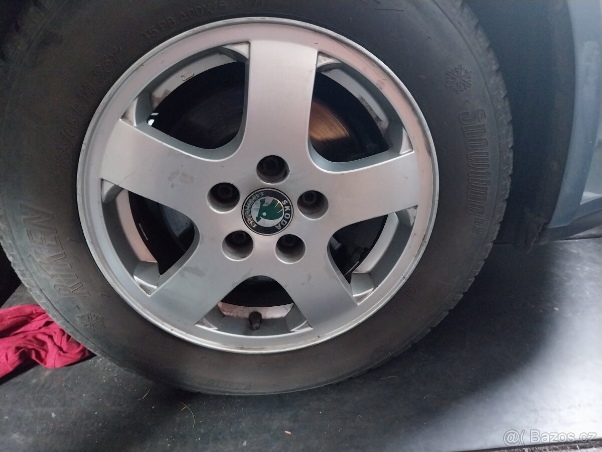 Alu kola 5x100 r14 fabie