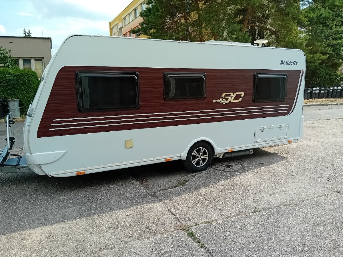 Dethleffs Eighty 515 DB Exkluzivní výbava