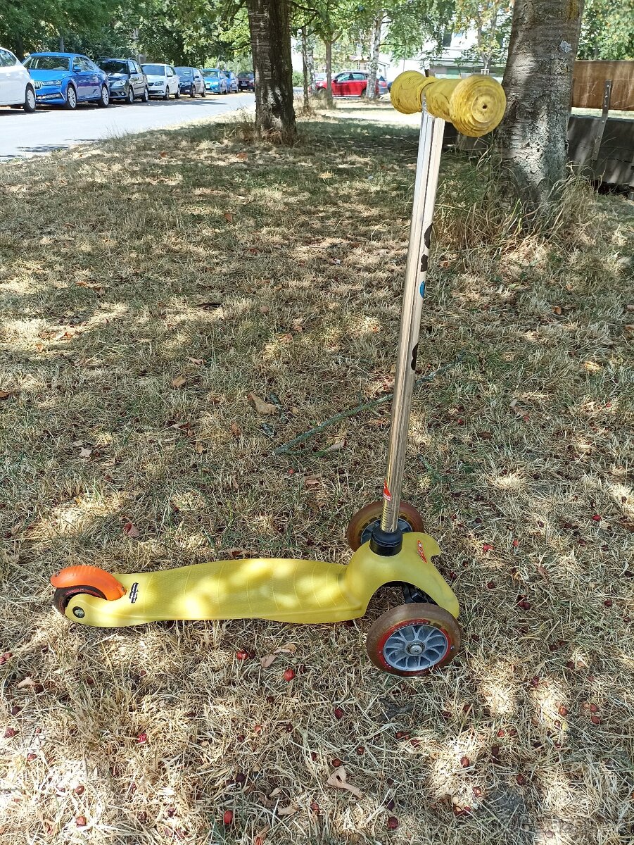 Výborná dětská koloběžka Mini Micro yellow