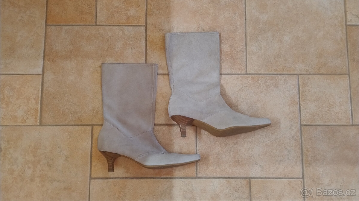 béžové semišové kozačky Vagabond, vel. 41