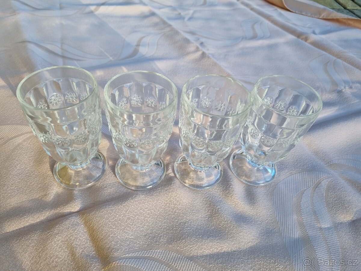 Skleničky -číšky
