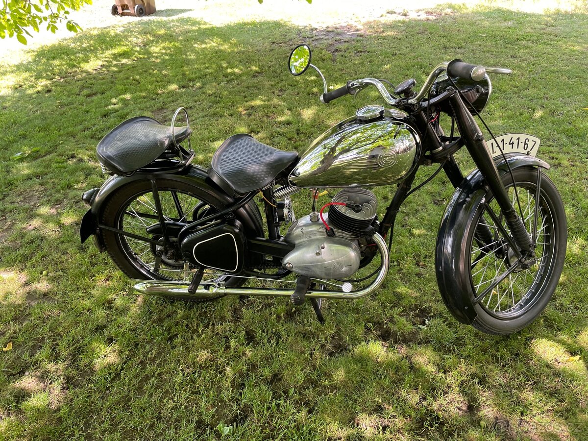 ČZ 150C neodpružená