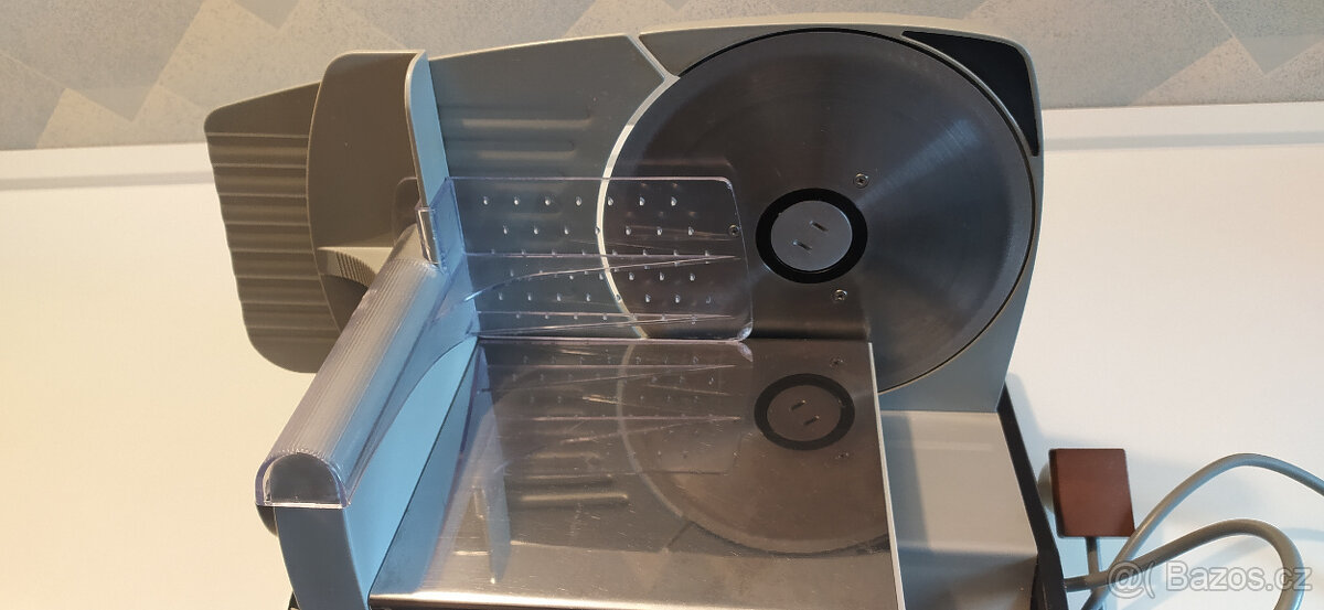 Elektrický kráječ HYUNDAI