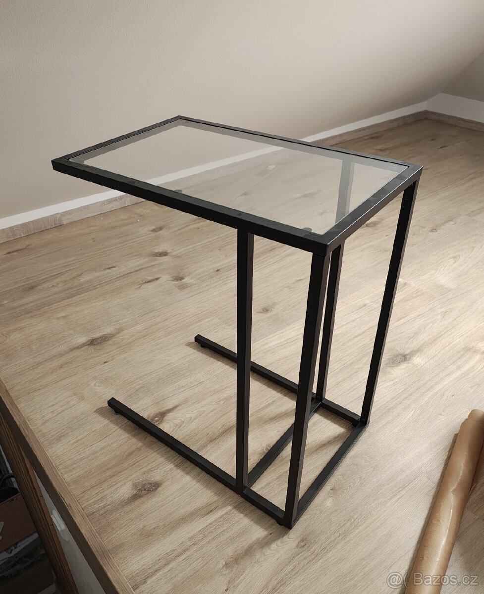 Odkládací stolek Vittsjo Ikea