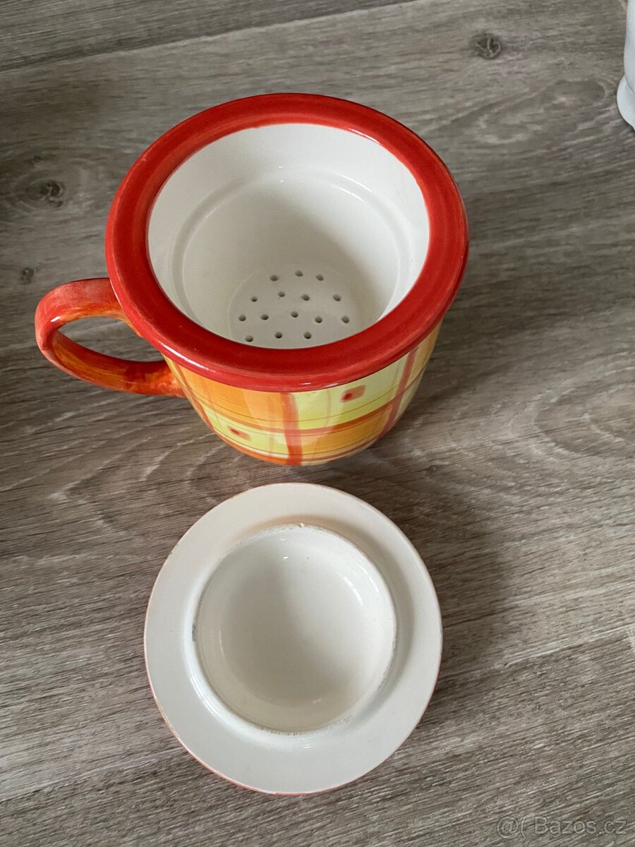 Hrnek se sítkem na bylinkový čaj, nové