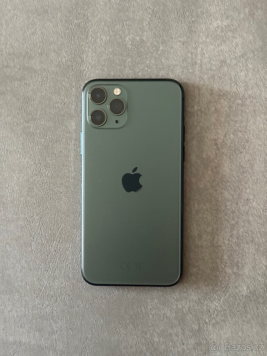 iPhone 11 Pro 64GB + 5x pouzdro