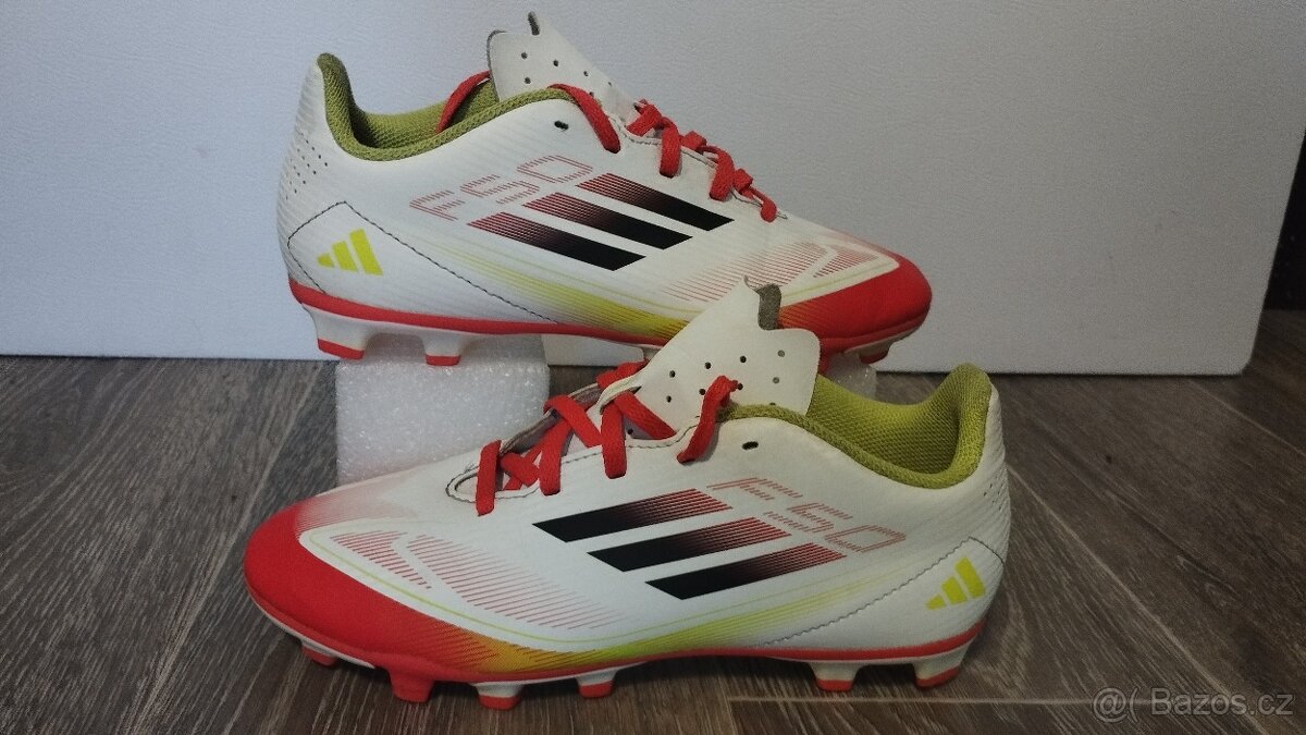 Kopačky Adidas velikost 36