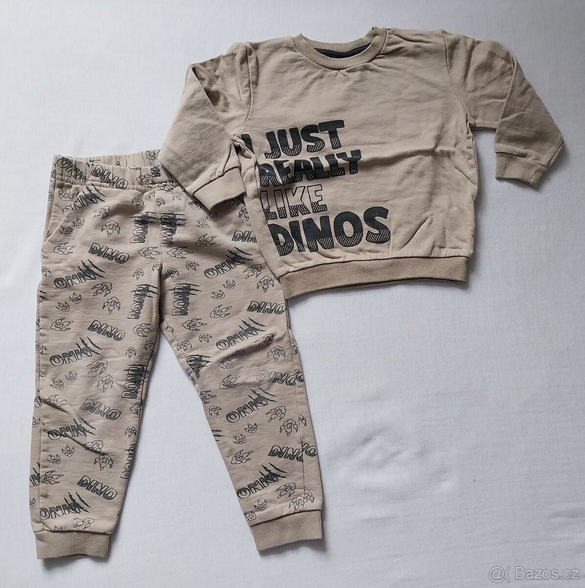 Tepláková souprava, vel. 104