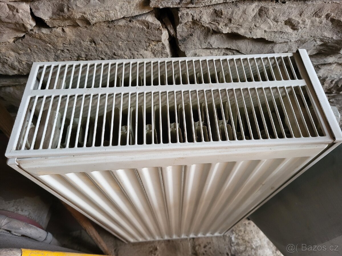 Deskový radiátor dvojitý