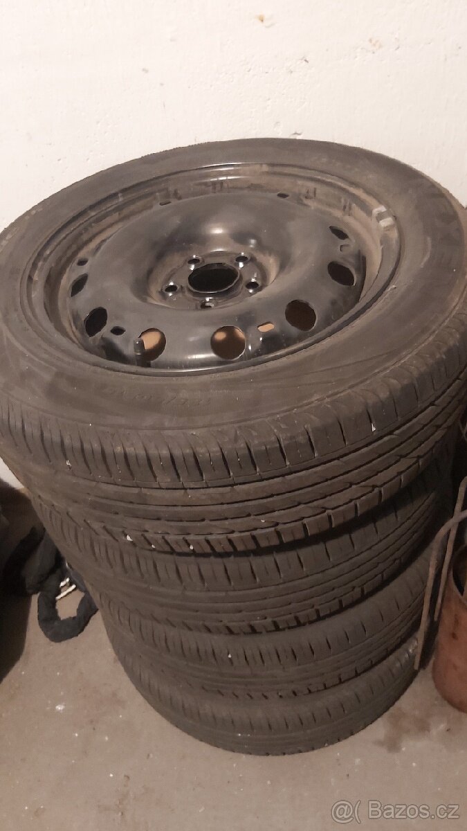Sada disky a pneu 185/60 R15