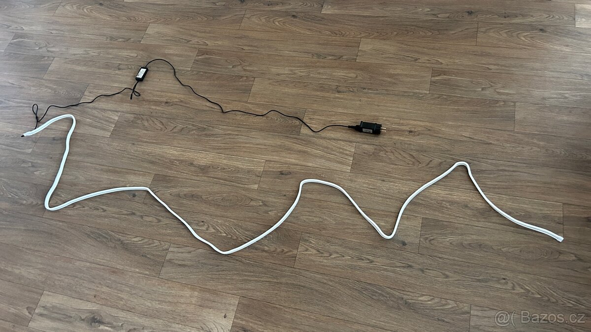Světelný LED pásek
