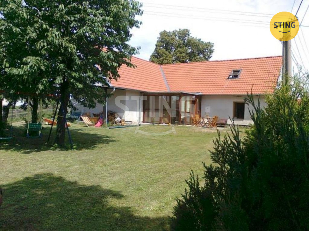 Prodej, RD 5+1, plocha pozemku 765 m2, obec Libořez, 126319