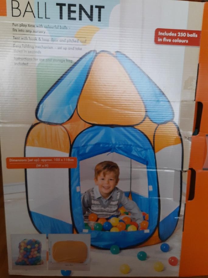 Dětský skládací stan - nový + cca 30 plastových míčků