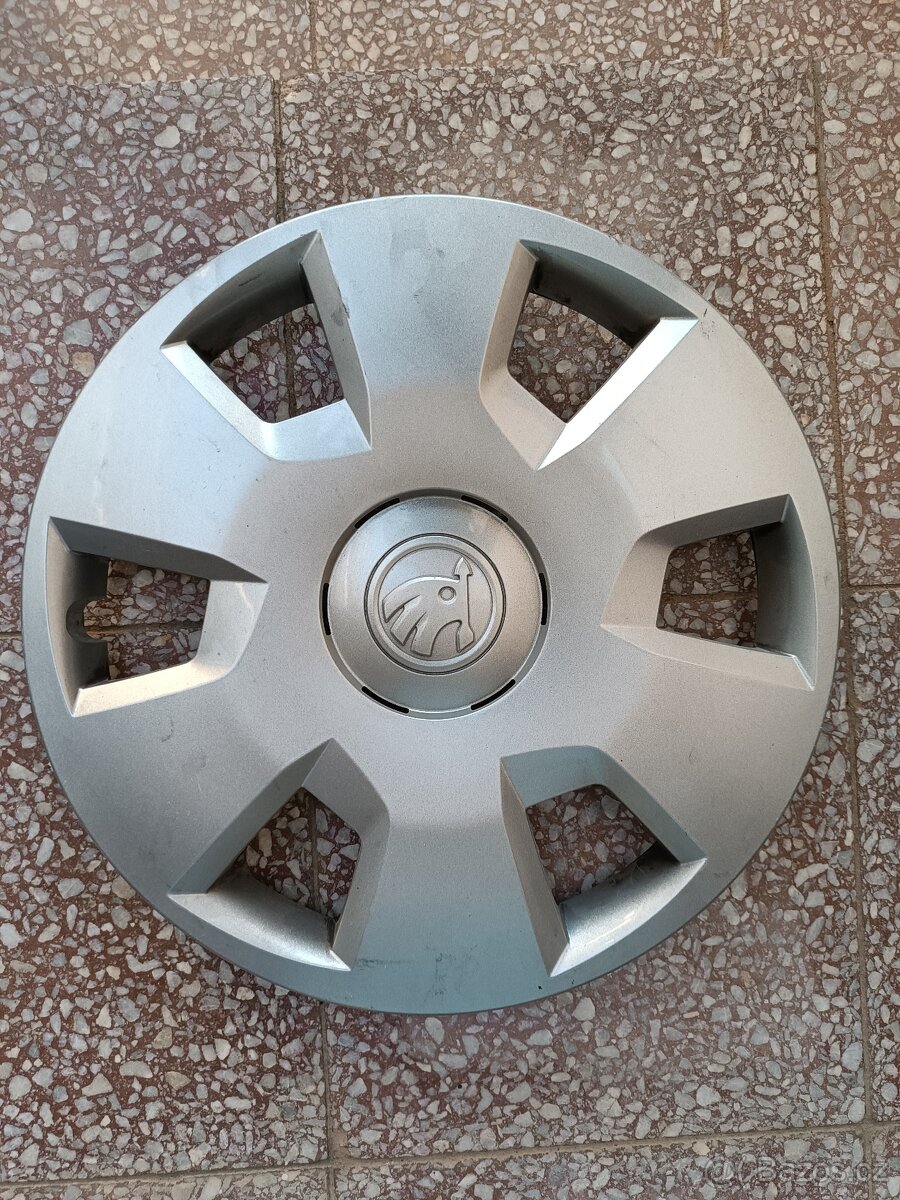 Poklice Škoda 15"