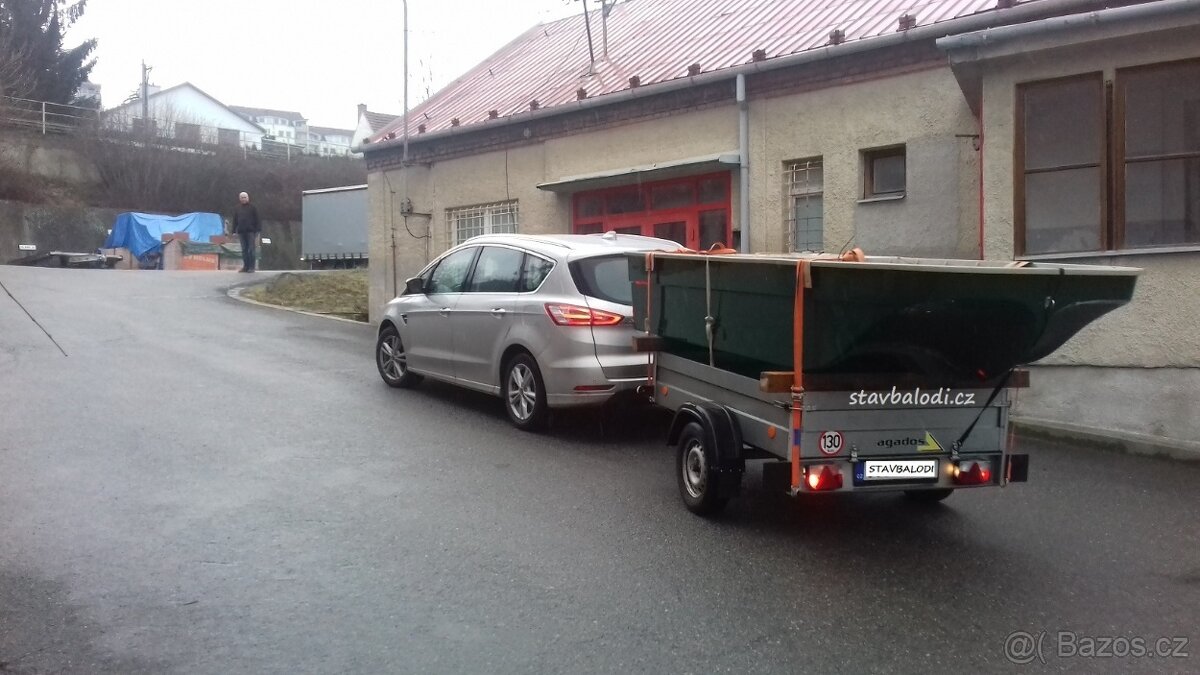Pramice, rybářský člun, veslice, loď Karolina 370