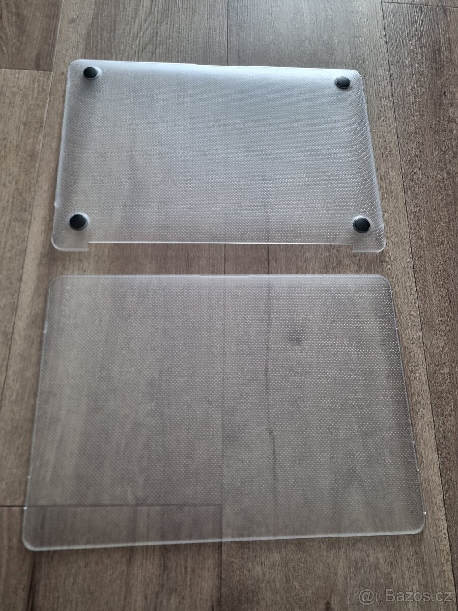 Incase průhledný ochranný kryt na MacBook air 13" 2020