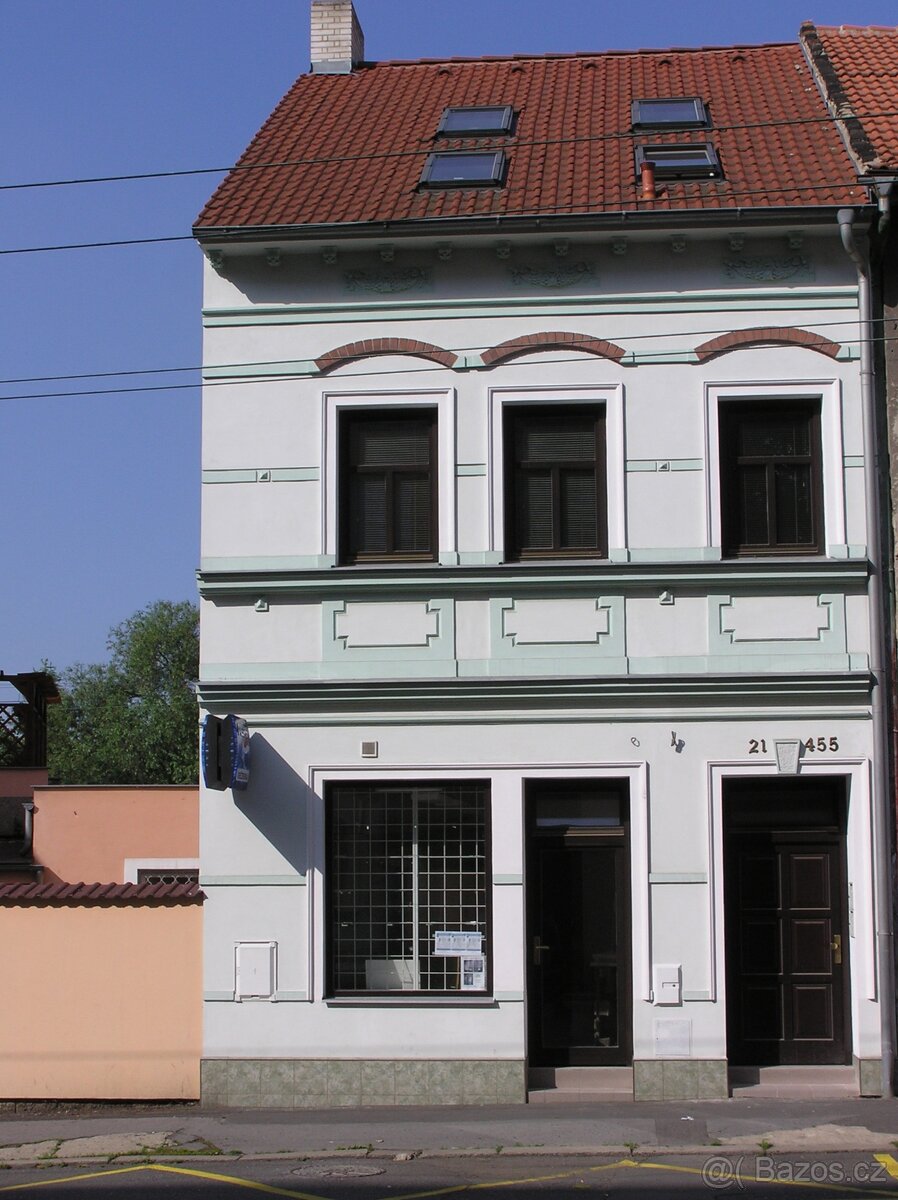 Výloha + dveře + mříže