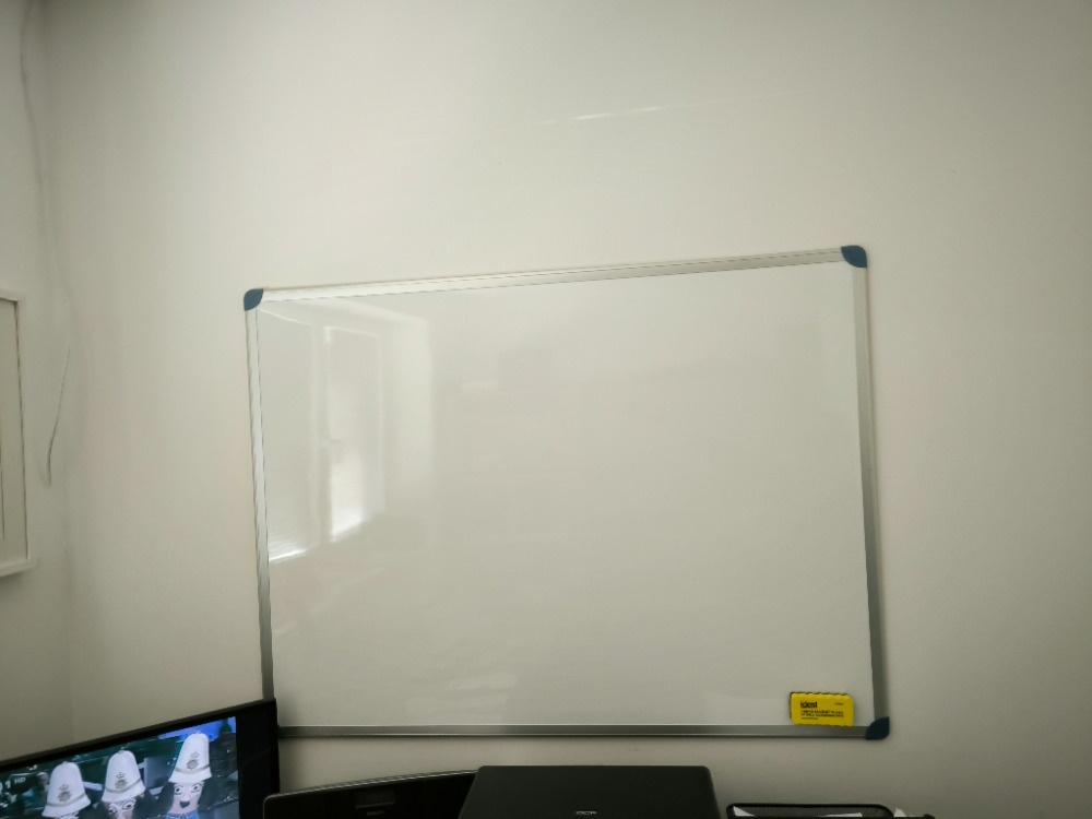 Magneticka kancelářská tabule 120x90, používaná krátce