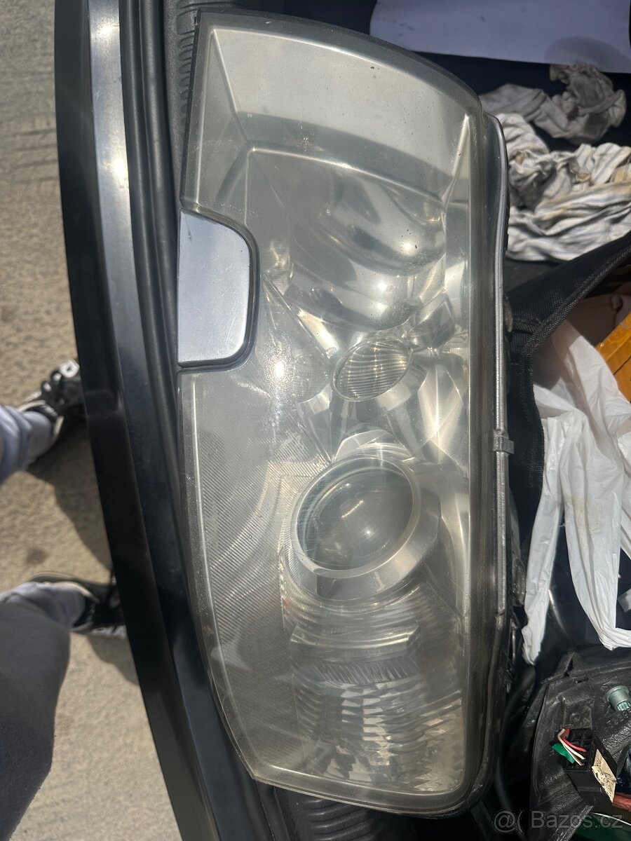 Světlomet Škoda Superb 1
