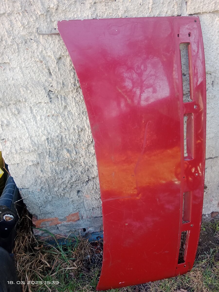 Zadní kapota Škoda 105 120