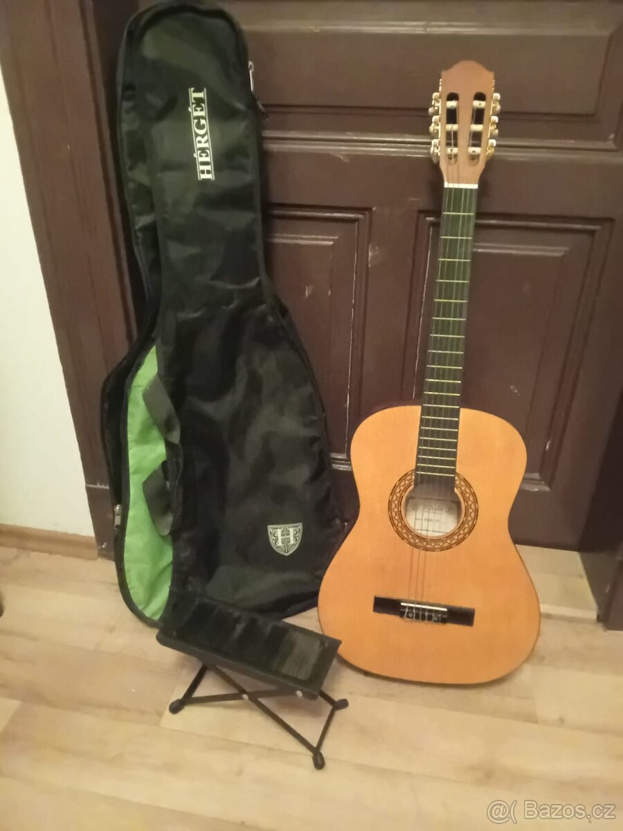 Detska kytara Toledo,obal,podnozka a ladicka