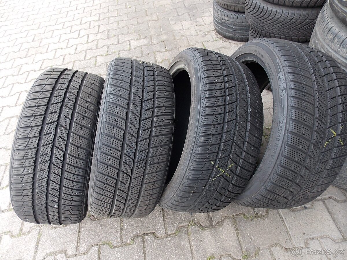 Zimní pneu 225/40 R18