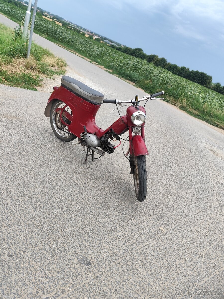Jawa 555 pojizná