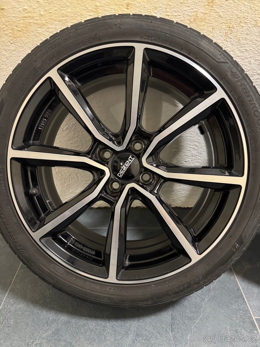 Alu kola Dezent 7Jx17 4x100 ET37 + letni pneu Hankook