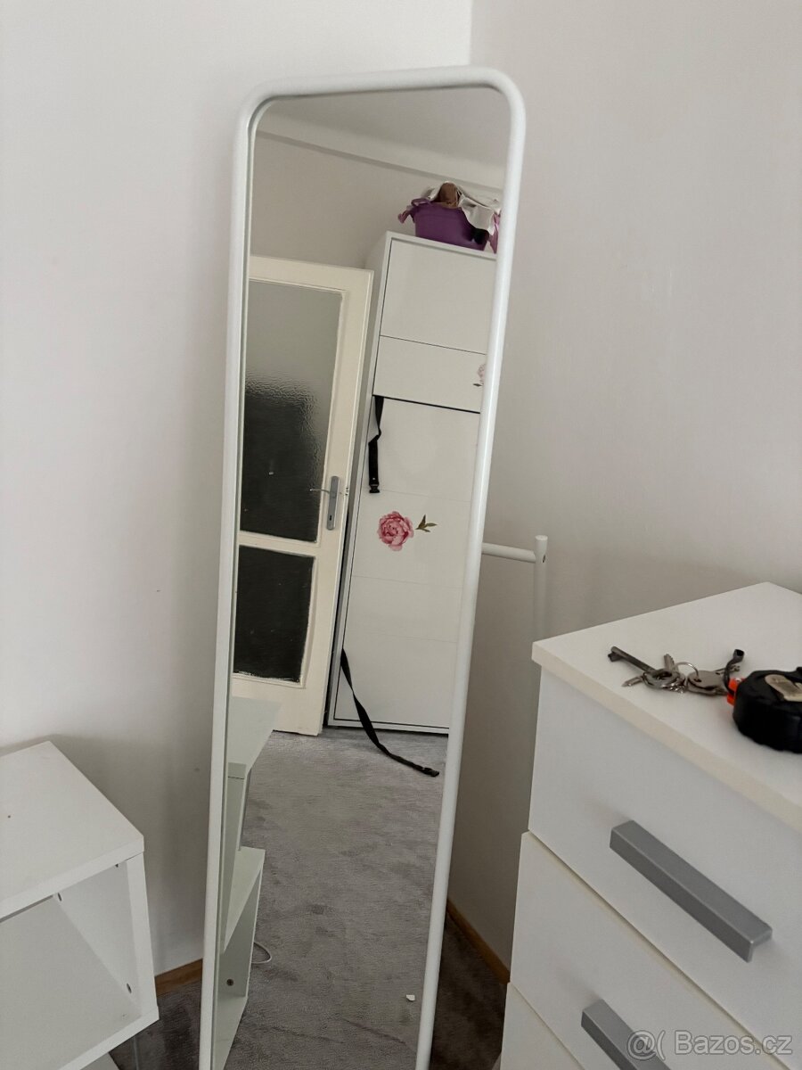 Zrcadlo stojící IKEA