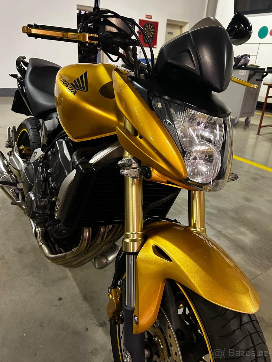 Honda Hornet 600 – 2007 (39 600 km), TOP stav