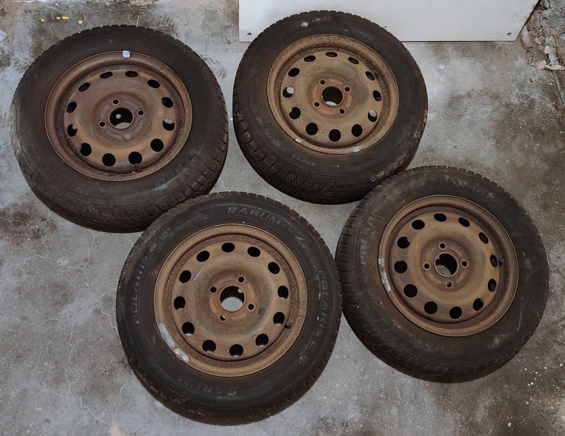 Plechové disky 14" v dobrém stavu, 4 ks