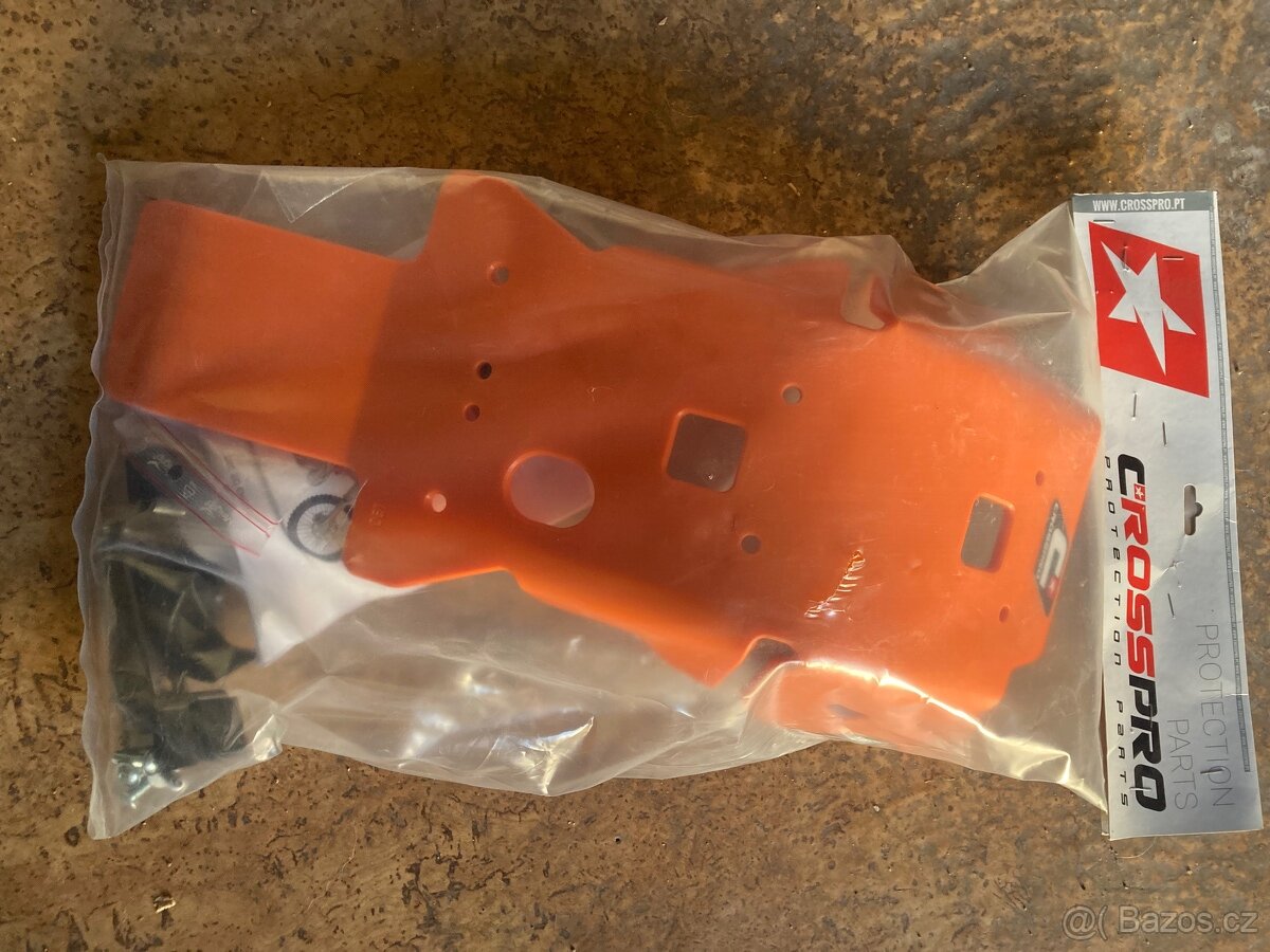 Prodám na Ktm sx 250 kryt pod motor